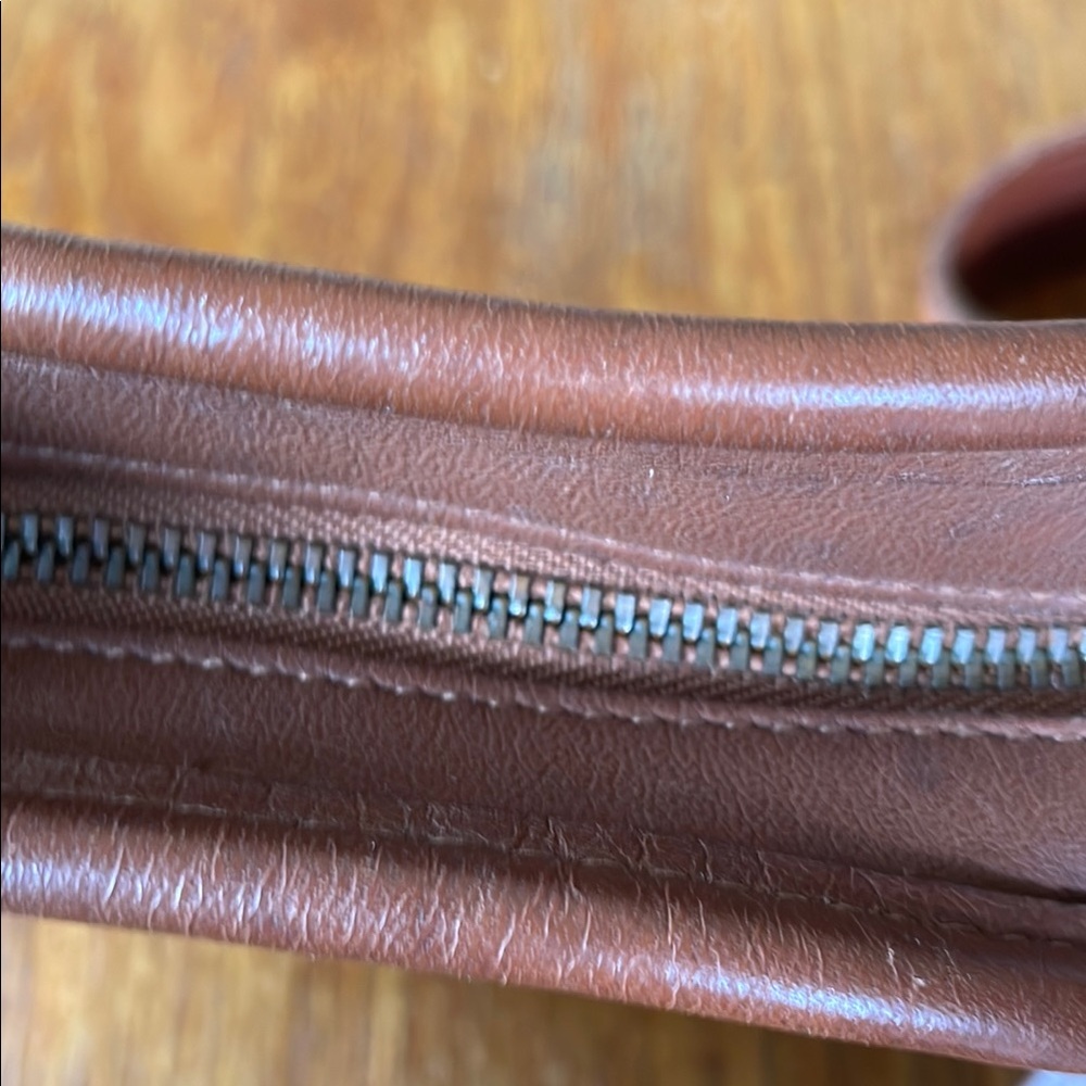 Vintage Coach Abbie 9017 Brown Leather Crossbody Bag - Picture 4 of 7